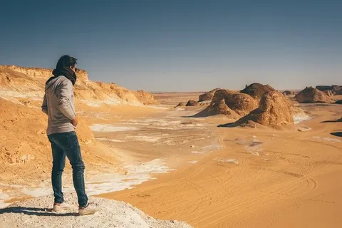 A Guide to the White Desert Egypt Tour: Camping Under the Stars